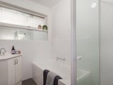 https://images.listonce.com.au/custom/160x/listings/27-midhurst-road-croydon-vic-3136/864/00967864_img_07.jpg?smPZT7s399Q