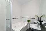 https://images.listonce.com.au/custom/160x/listings/27-mill-lane-williamstown-vic-3016/372/01611372_img_15.jpg?tQ-amt-LX1o