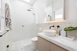 https://images.listonce.com.au/custom/160x/listings/27-mills-street-hampton-vic-3188/582/01680582_img_11.jpg?tDvZaqqlTIM