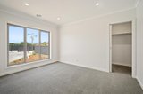 https://images.listonce.com.au/custom/160x/listings/27-miners-crescent-ballarat-east-vic-3350/472/01727472_img_01.jpg?qMVnNg0ofS4