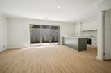 https://images.listonce.com.au/custom/160x/listings/27-miners-crescent-ballarat-east-vic-3350/472/01727472_img_07.jpg?KdKGnPdUqzQ