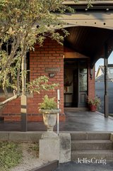 https://images.listonce.com.au/custom/160x/listings/27-mitchell-street-northcote-vic-3070/136/01986136_img_02.jpg?AaXOo3F00ls