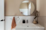 https://images.listonce.com.au/custom/160x/listings/27-mitchell-street-northcote-vic-3070/136/01986136_img_14.jpg?iSVggNR_F1c
