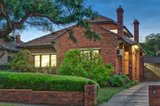 https://images.listonce.com.au/custom/160x/listings/27-nungerner-street-balwyn-vic-3103/982/00363982_img_01.jpg?Vh1TyHlUIGU