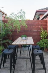 https://images.listonce.com.au/custom/160x/listings/27-oakleigh-road-carnegie-vic-3163/028/00970028_img_06.jpg?mSQUFjJD1GM