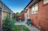 https://images.listonce.com.au/custom/160x/listings/27-oakleigh-road-carnegie-vic-3163/028/00970028_img_13.jpg?3NJ6a05-VT8