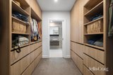 https://images.listonce.com.au/custom/160x/listings/27-pasadena-crescent-bentleigh-east-vic-3165/899/01781899_img_10.jpg?poQuVbxcRZY