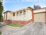 https://images.listonce.com.au/custom/160x/listings/27-pinoak-drive-yarra-glen-vic-3775/682/01524682_img_01.jpg?-fbZh48wpFE