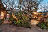 https://images.listonce.com.au/custom/160x/listings/27-raleigh-street-essendon-vic-3040/673/01752673_img_14.jpg?PufAf5qzUro