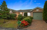 https://images.listonce.com.au/custom/160x/listings/27-ramble-crescent-croydon-vic-3136/563/01520563_img_01.jpg?AqTu9e8WVwc