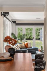 https://images.listonce.com.au/custom/160x/listings/27-raymond-street-blackburn-north-vic-3130/110/01907110_img_03.jpg?4hQh22hhkE0