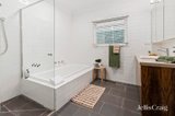 https://images.listonce.com.au/custom/160x/listings/27-reserve-avenue-mitcham-vic-3132/989/01741989_img_08.jpg?Siu2CqEX-70