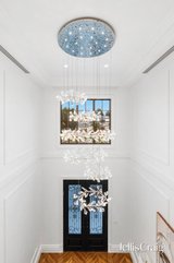 https://images.listonce.com.au/custom/160x/listings/27-rob-roy-street-glen-waverley-vic-3150/148/01954148_img_18.jpg?NHiEzSaECN4