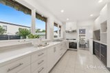https://images.listonce.com.au/custom/160x/listings/27-robinlee-avenue-burwood-east-vic-3151/898/01827898_img_04.jpg?P5Qmsh115tA