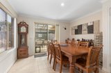 https://images.listonce.com.au/custom/160x/listings/27-roseview-way-st-albans-park-vic-3219/072/01350072_img_08.jpg?BBdFU17_YSY