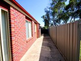 https://images.listonce.com.au/custom/160x/listings/27-royale-street-delacombe-vic-3356/906/01575906_img_14.jpg?SurrHb7O9pM