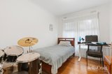 https://images.listonce.com.au/custom/160x/listings/27-saint-clair-crescent-mount-waverley-vic-3149/674/01954674_img_11.jpg?Qzmjk3xAEig