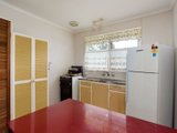 https://images.listonce.com.au/custom/160x/listings/27-shakespeare-avenue-mooroolbark-vic-3138/013/01524013_img_04.jpg?QQKSt3baoR0