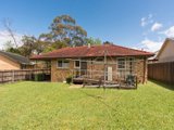 https://images.listonce.com.au/custom/160x/listings/27-shakespeare-avenue-mooroolbark-vic-3138/013/01524013_img_07.jpg?R99Rsr3LhJo