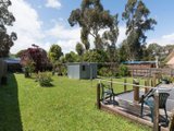 https://images.listonce.com.au/custom/160x/listings/27-shakespeare-avenue-mooroolbark-vic-3138/013/01524013_img_11.jpg?ThbATFf39uo