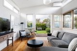 https://images.listonce.com.au/custom/160x/listings/27-south-street-preston-vic-3072/544/01117544_img_02.jpg?ZrrY-Z8aF2I