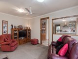 https://images.listonce.com.au/custom/160x/listings/27-spring-street-mount-evelyn-vic-3796/290/01524290_img_06.jpg?Nx3UR3J43gc