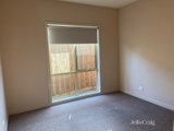 https://images.listonce.com.au/custom/160x/listings/27-strettle-street-thornbury-vic-3071/489/01947489_img_10.jpg?MBsFWhO6JCE