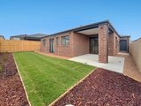 https://images.listonce.com.au/custom/160x/listings/27-sundews-crescent-armstrong-creek-vic-3217/202/01907202_img_01.jpg?FkSHolffb-Q