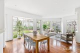 https://images.listonce.com.au/custom/160x/listings/27-swinburne-avenue-hawthorn-vic-3122/998/01738998_img_05.jpg?wwNJr-vzYR0