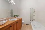 https://images.listonce.com.au/custom/160x/listings/27-torrington-street-canterbury-vic-3126/181/01691181_img_11.jpg?ZhjIkZxV0TU