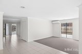 https://images.listonce.com.au/custom/160x/listings/27-tree-change-way-woodend-vic-3442/390/01818390_img_06.jpg?39Qo0lY-m_4
