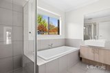 https://images.listonce.com.au/custom/160x/listings/27-tree-change-way-woodend-vic-3442/390/01818390_img_11.jpg?dbqMH2LM5ac