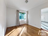 https://images.listonce.com.au/custom/160x/listings/27-vivianne-avenue-mont-albert-north-vic-3129/597/01950597_img_08.jpg?nDvZnlS3oGU