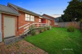 https://images.listonce.com.au/custom/160x/listings/27-waldau-court-doncaster-vic-3108/715/01522715_img_12.jpg?unGKveSQjZk