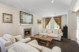 https://images.listonce.com.au/custom/160x/listings/27-walerna-road-glen-iris-vic-3146/371/00152371_img_02.jpg?6XKK5V8eOjM