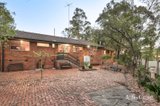 https://images.listonce.com.au/custom/160x/listings/27-warrington-crescent-wattle-glen-vic-3096/300/01847300_img_17.jpg?WBIjmqKZukU