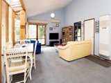 https://images.listonce.com.au/custom/160x/listings/27-wattletree-drive-mount-helen-vic-3350/704/01575704_img_06.jpg?-pwyPegY6cE