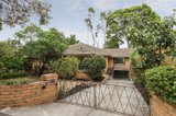 https://images.listonce.com.au/custom/160x/listings/27-white-avenue-kew-east-vic-3102/486/01631486_img_01.jpg?1X8F7y9SKws