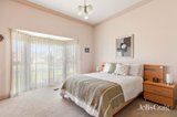 https://images.listonce.com.au/custom/160x/listings/27-wickham-grove-strathmore-vic-3041/217/01815217_img_05.jpg?SPSQbMvLbos