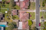 https://images.listonce.com.au/custom/160x/listings/27-wickham-grove-strathmore-vic-3041/217/01815217_img_09.jpg?bbCEUXb4aP8