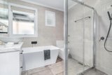 https://images.listonce.com.au/custom/160x/listings/27-windsor-avenue-mount-waverley-vic-3149/207/01700207_img_07.jpg?maPgAYgdi2g