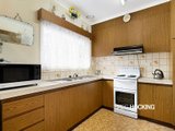 https://images.listonce.com.au/custom/160x/listings/27-woods-street-newport-vic-3015/050/01203050_img_04.jpg?-UcTNMRcyT4