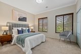 https://images.listonce.com.au/custom/160x/listings/270-72-larch-crescent-mount-waverley-vic-3149/134/01575134_img_06.jpg?1l2k-iFW3is