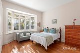 https://images.listonce.com.au/custom/160x/listings/270-glen-huntly-road-elwood-vic-3184/392/01904392_img_03.jpg?gfKXMu6QxT4