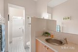 https://images.listonce.com.au/custom/160x/listings/270-glen-huntly-road-elwood-vic-3184/392/01904392_img_07.jpg?9Ya8wtTeJ78