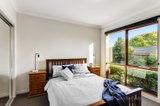 https://images.listonce.com.au/custom/160x/listings/270-hewish-road-croydon-vic-3136/527/00509527_img_05.jpg?oWdSyOiTUZ0