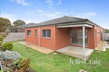 https://images.listonce.com.au/custom/160x/listings/2711-bond-street-mount-pleasant-vic-3350/144/01864144_img_09.jpg?MTegW7cw8wA