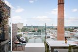 https://images.listonce.com.au/custom/160x/listings/27125-oxford-street-collingwood-vic-3066/937/01681937_img_05.jpg?0ZD1lisP7Zs