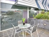 https://images.listonce.com.au/custom/160x/listings/27181-bay-street-port-melbourne-vic-3207/415/01793415_img_04.jpg?5_0bTkFecXU