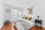 https://images.listonce.com.au/custom/160x/listings/272-holyrood-street-hampton-vic-3188/830/01629830_img_05.jpg?10WplIY7Ucc